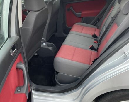 Сірий Фольксваген Гольф, об'ємом двигуна 1.6 л та пробігом 240 тис. км за 6100 $, фото 2 на Automoto.ua