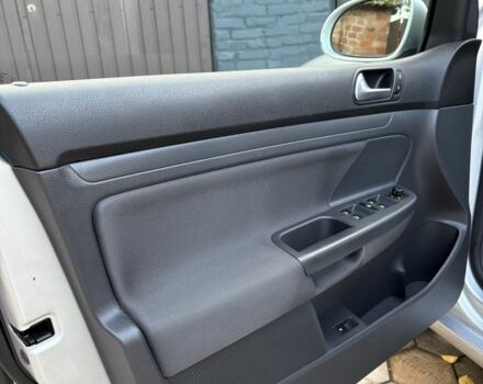 Серый Фольксваген Гольф, объемом двигателя 0 л и пробегом 208 тыс. км за 6100 $, фото 8 на Automoto.ua