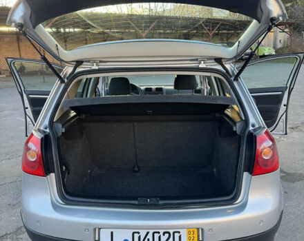 Серый Фольксваген Гольф, объемом двигателя 1.6 л и пробегом 240 тыс. км за 5850 $, фото 28 на Automoto.ua