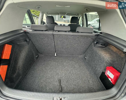 Сірий Фольксваген Гольф, об'ємом двигуна 1.6 л та пробігом 229 тис. км за 4750 $, фото 24 на Automoto.ua