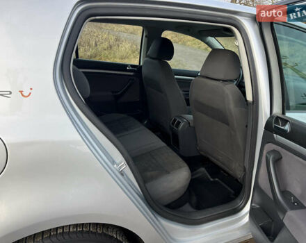 Серый Фольксваген Гольф, объемом двигателя 1.4 л и пробегом 189 тыс. км за 5800 $, фото 27 на Automoto.ua