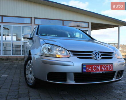 Серый Фольксваген Гольф, объемом двигателя 1.6 л и пробегом 195 тыс. км за 5890 $, фото 2 на Automoto.ua