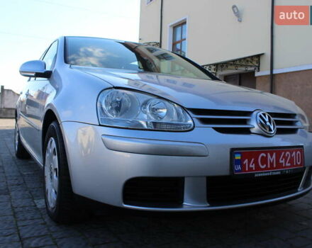 Серый Фольксваген Гольф, объемом двигателя 1.6 л и пробегом 195 тыс. км за 5990 $, фото 25 на Automoto.ua