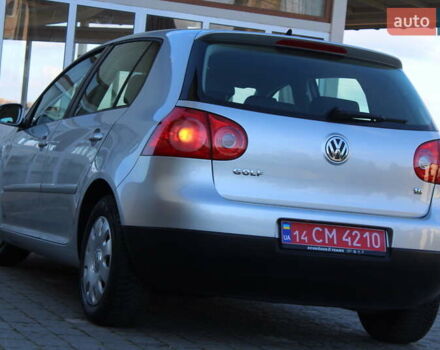Серый Фольксваген Гольф, объемом двигателя 1.6 л и пробегом 195 тыс. км за 5990 $, фото 13 на Automoto.ua