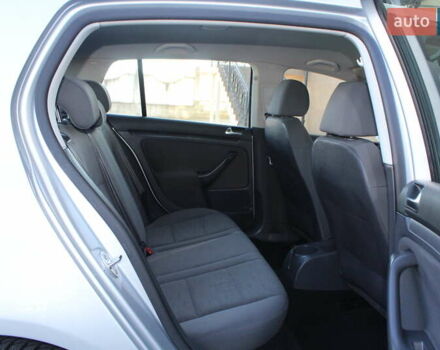 Серый Фольксваген Гольф, объемом двигателя 1.6 л и пробегом 195 тыс. км за 5990 $, фото 58 на Automoto.ua