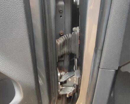 Серый Фольксваген Гольф, объемом двигателя 1.6 л и пробегом 218 тыс. км за 6400 $, фото 17 на Automoto.ua