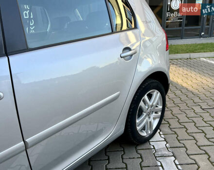 Сірий Фольксваген Гольф, об'ємом двигуна 1.4 л та пробігом 185 тис. км за 6450 $, фото 46 на Automoto.ua