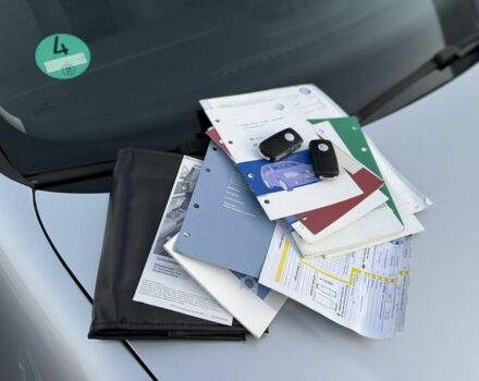 Серый Фольксваген Гольф, объемом двигателя 1.4 л и пробегом 175 тыс. км за 5700 $, фото 23 на Automoto.ua