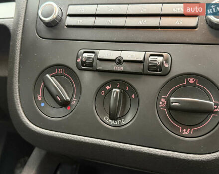 Серый Фольксваген Гольф, объемом двигателя 1.4 л и пробегом 236 тыс. км за 5500 $, фото 16 на Automoto.ua