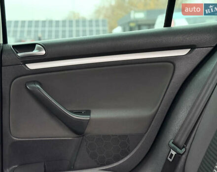 Серый Фольксваген Гольф, объемом двигателя 1.6 л и пробегом 227 тыс. км за 6300 $, фото 69 на Automoto.ua