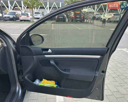 Сірий Фольксваген Гольф, об'ємом двигуна 1.39 л та пробігом 241 тис. км за 6199 $, фото 7 на Automoto.ua