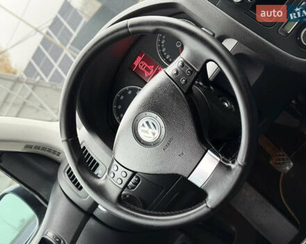 Серый Фольксваген Гольф, объемом двигателя 1.6 л и пробегом 227 тыс. км за 6300 $, фото 36 на Automoto.ua