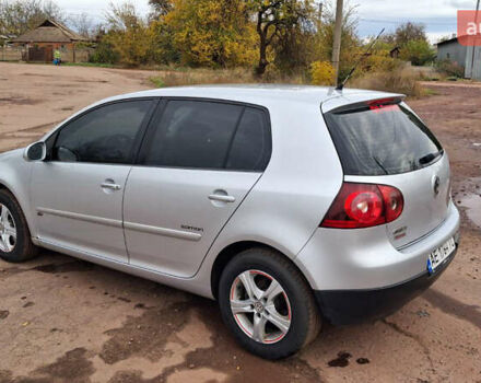 Серый Фольксваген Гольф, объемом двигателя 1.6 л и пробегом 175 тыс. км за 6200 $, фото 4 на Automoto.ua