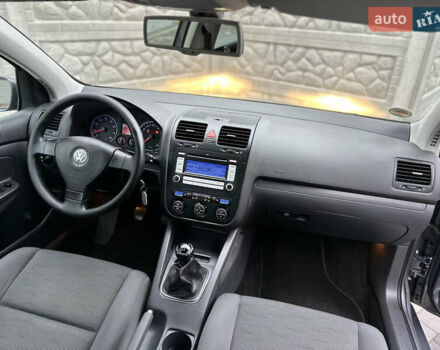 Сірий Фольксваген Гольф, об'ємом двигуна 1.6 л та пробігом 167 тис. км за 6550 $, фото 20 на Automoto.ua