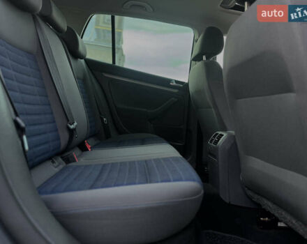 Серый Фольксваген Гольф, объемом двигателя 1.6 л и пробегом 170 тыс. км за 6600 $, фото 74 на Automoto.ua