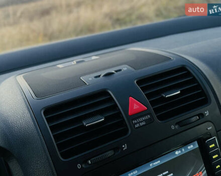 Сірий Фольксваген Гольф, об'ємом двигуна 1.6 л та пробігом 170 тис. км за 6600 $, фото 49 на Automoto.ua