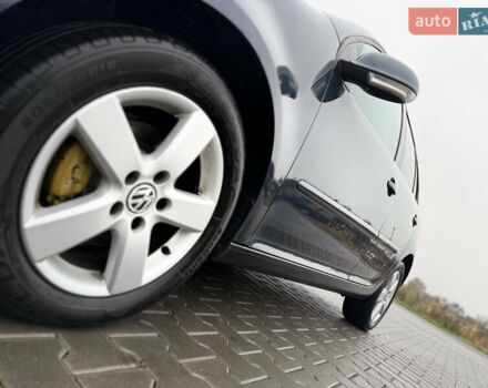 Серый Фольксваген Гольф, объемом двигателя 1.6 л и пробегом 227 тыс. км за 6300 $, фото 20 на Automoto.ua