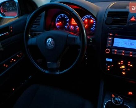 Серый Фольксваген Гольф, объемом двигателя 1.4 л и пробегом 242 тыс. км за 5500 $, фото 33 на Automoto.ua