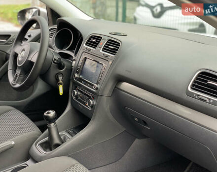 Серый Фольксваген Гольф, объемом двигателя 1.4 л и пробегом 228 тыс. км за 6899 $, фото 31 на Automoto.ua