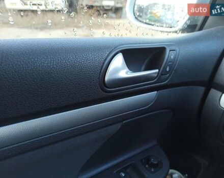 Серый Фольксваген Гольф, объемом двигателя 1.4 л и пробегом 190 тыс. км за 5999 $, фото 27 на Automoto.ua