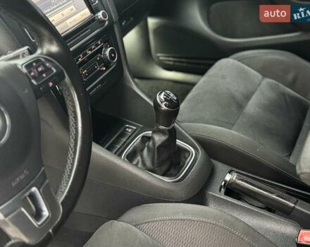 Фольксваген Гольф 2008 у Мукачеве на Automoto.ua Сірий Фольксваген Гольф, об'ємом двигуна 1.39 л та пробігом 238 тис. км за 8650 $, фото 19 на Automoto.ua