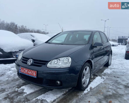 Серый Фольксваген Гольф, объемом двигателя 1.4 л и пробегом 231 тыс. км за 5950 $, фото 1 на Automoto.ua