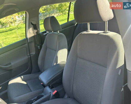 Сірий Фольксваген Гольф, об'ємом двигуна 1.6 л та пробігом 195 тис. км за 4800 $, фото 10 на Automoto.ua