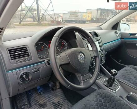 Серый Фольксваген Гольф, объемом двигателя 1.9 л и пробегом 210 тыс. км за 6000 $, фото 12 на Automoto.ua