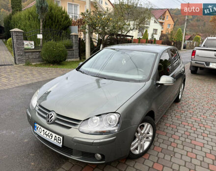 Серый Фольксваген Гольф, объемом двигателя 1.39 л и пробегом 275 тыс. км за 6250 $, фото 2 на Automoto.ua