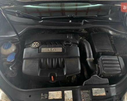 Серый Фольксваген Гольф, объемом двигателя 1.6 л и пробегом 299 тыс. км за 6390 $, фото 30 на Automoto.ua