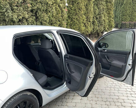 Сірий Фольксваген Гольф, об'ємом двигуна 1.39 л та пробігом 201 тис. км за 5400 $, фото 3 на Automoto.ua