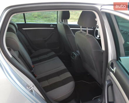 Сірий Фольксваген Гольф, об'ємом двигуна 1.6 л та пробігом 162 тис. км за 7200 $, фото 25 на Automoto.ua