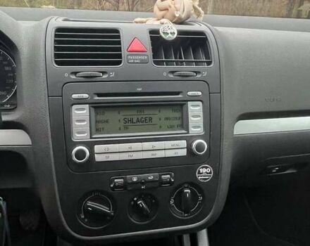 Серый Фольксваген Гольф, объемом двигателя 1.6 л и пробегом 320 тыс. км за 5500 $, фото 5 на Automoto.ua