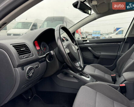 Сірий Фольксваген Гольф, об'ємом двигуна 1.4 л та пробігом 217 тис. км за 7800 $, фото 45 на Automoto.ua