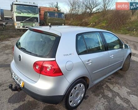 Серый Фольксваген Гольф, объемом двигателя 1.4 л и пробегом 190 тыс. км за 5999 $, фото 6 на Automoto.ua