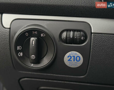 Сірий Фольксваген Гольф, об'ємом двигуна 1.6 л та пробігом 229 тис. км за 5555 $, фото 71 на Automoto.ua