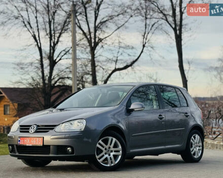 Серый Фольксваген Гольф, объемом двигателя 1.6 л и пробегом 170 тыс. км за 6600 $, фото 4 на Automoto.ua