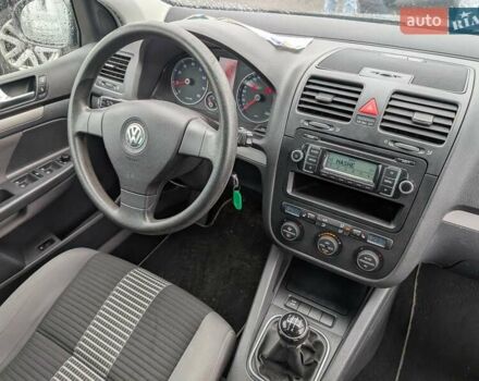 Серый Фольксваген Гольф, объемом двигателя 1.6 л и пробегом 177 тыс. км за 6650 $, фото 46 на Automoto.ua