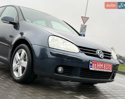 Серый Фольксваген Гольф, объемом двигателя 1.6 л и пробегом 227 тыс. км за 6300 $, фото 14 на Automoto.ua