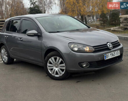 Серый Фольксваген Гольф, объемом двигателя 1.6 л и пробегом 231 тыс. км за 7400 $, фото 12 на Automoto.ua