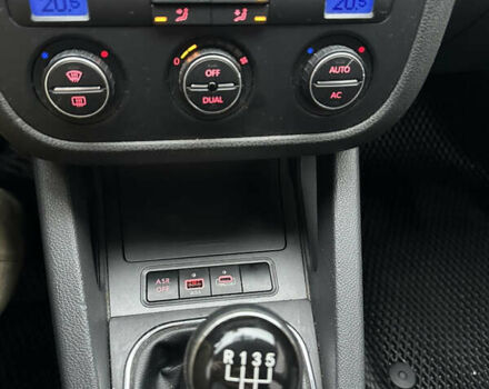 Серый Фольксваген Гольф, объемом двигателя 1.6 л и пробегом 320 тыс. км за 6299 $, фото 9 на Automoto.ua