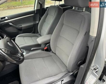 Серый Фольксваген Гольф, объемом двигателя 1.4 л и пробегом 233 тыс. км за 7850 $, фото 19 на Automoto.ua