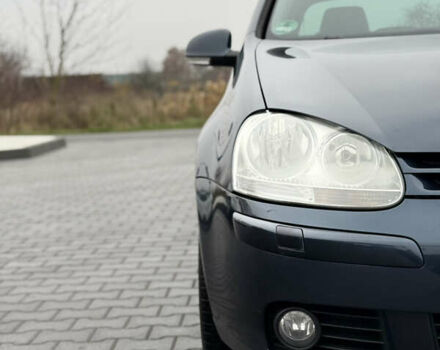 Серый Фольксваген Гольф, объемом двигателя 1.6 л и пробегом 227 тыс. км за 6300 $, фото 15 на Automoto.ua