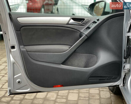 Серый Фольксваген Гольф, объемом двигателя 1.4 л и пробегом 228 тыс. км за 6899 $, фото 22 на Automoto.ua