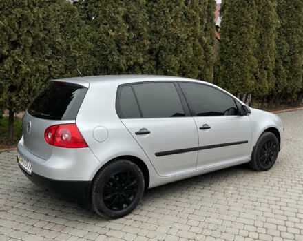 Сірий Фольксваген Гольф, об'ємом двигуна 1.39 л та пробігом 201 тис. км за 5400 $, фото 1 на Automoto.ua