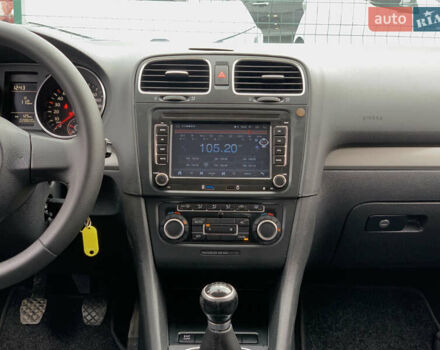 Серый Фольксваген Гольф, объемом двигателя 1.4 л и пробегом 228 тыс. км за 6899 $, фото 46 на Automoto.ua