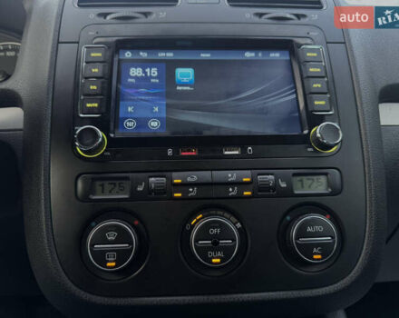 Серый Фольксваген Гольф, объемом двигателя 1.6 л и пробегом 170 тыс. км за 6600 $, фото 52 на Automoto.ua