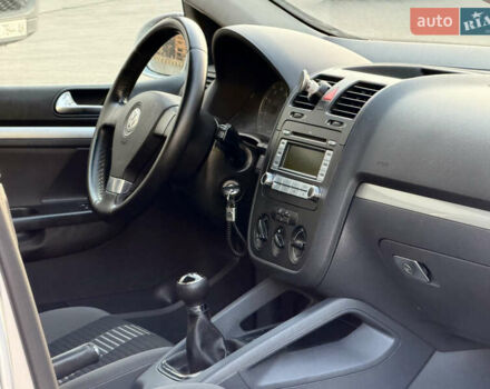 Серый Фольксваген Гольф, объемом двигателя 1.39 л и пробегом 201 тыс. км за 5999 $, фото 5 на Automoto.ua