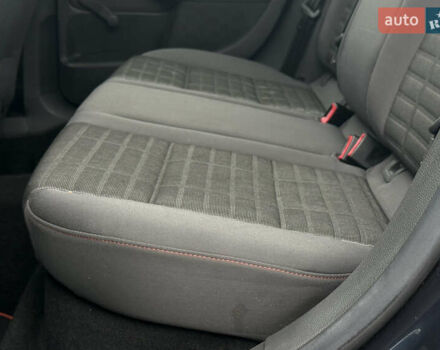 Сірий Фольксваген Гольф, об'ємом двигуна 1.6 л та пробігом 229 тис. км за 5555 $, фото 52 на Automoto.ua