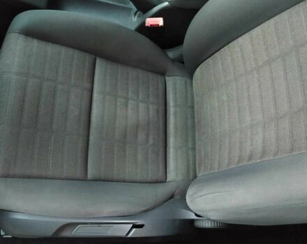 Серый Фольксваген Гольф, объемом двигателя 1.6 л и пробегом 240 тыс. км за 6150 $, фото 15 на Automoto.ua